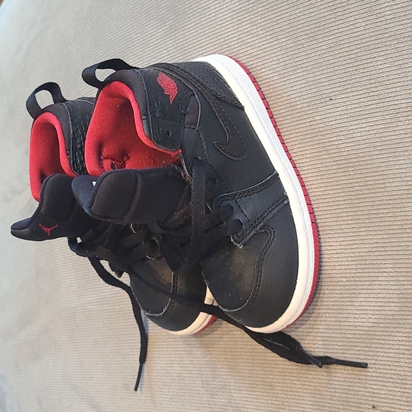 Jordan Nike - Picture 3 of 6